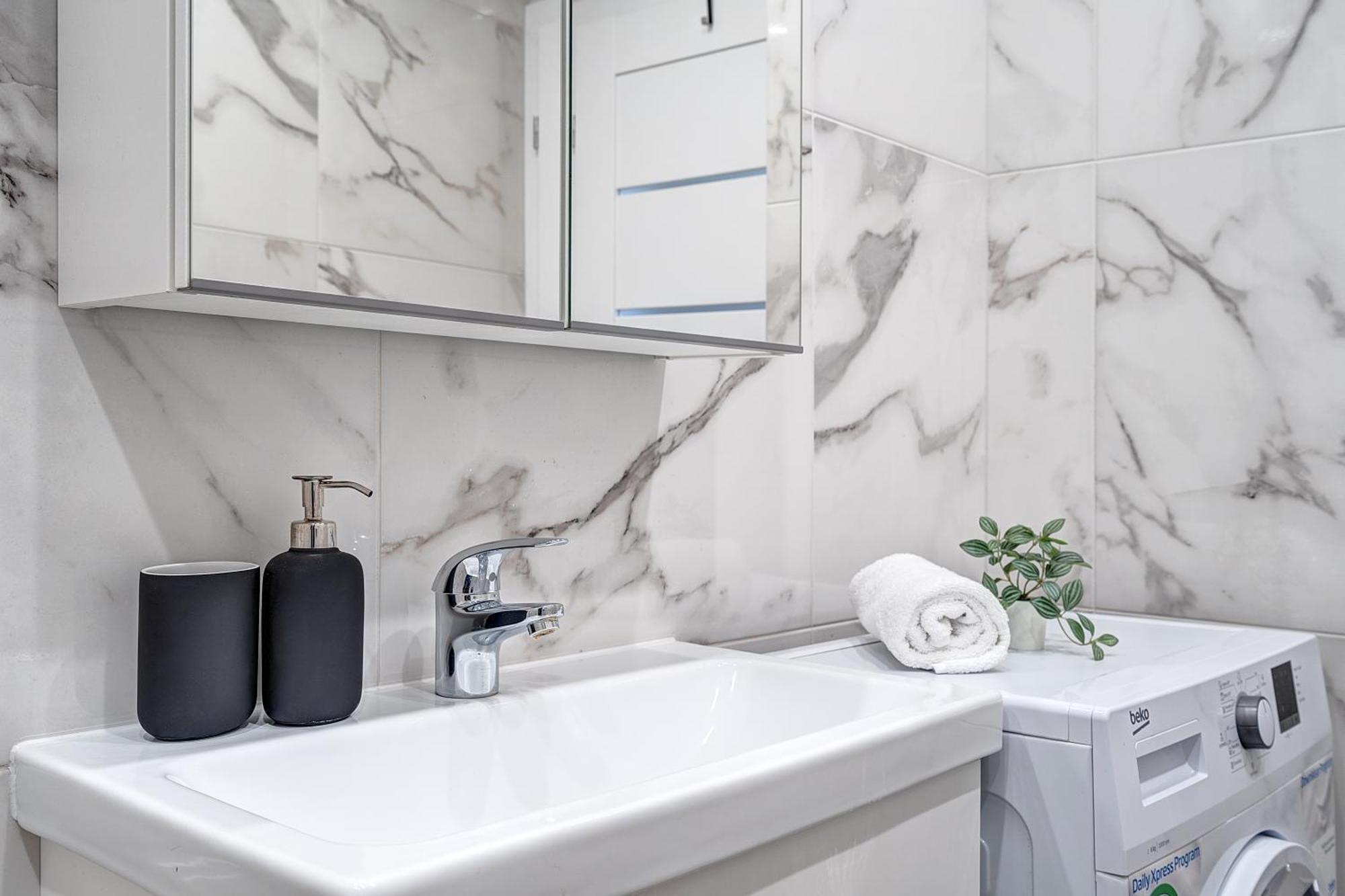 Cohost I New Basteja Life Apartments W-Garage Prkg & Self Check-In VNO Exteriör bild
